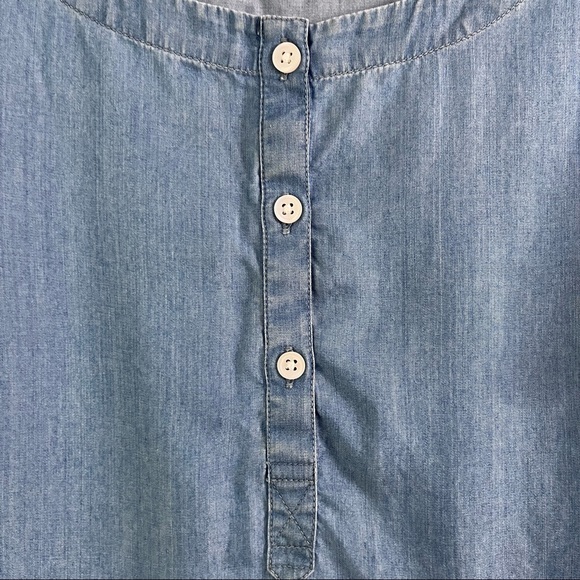 Crown & Ivy Denim Blouse - Picture 4 of 7